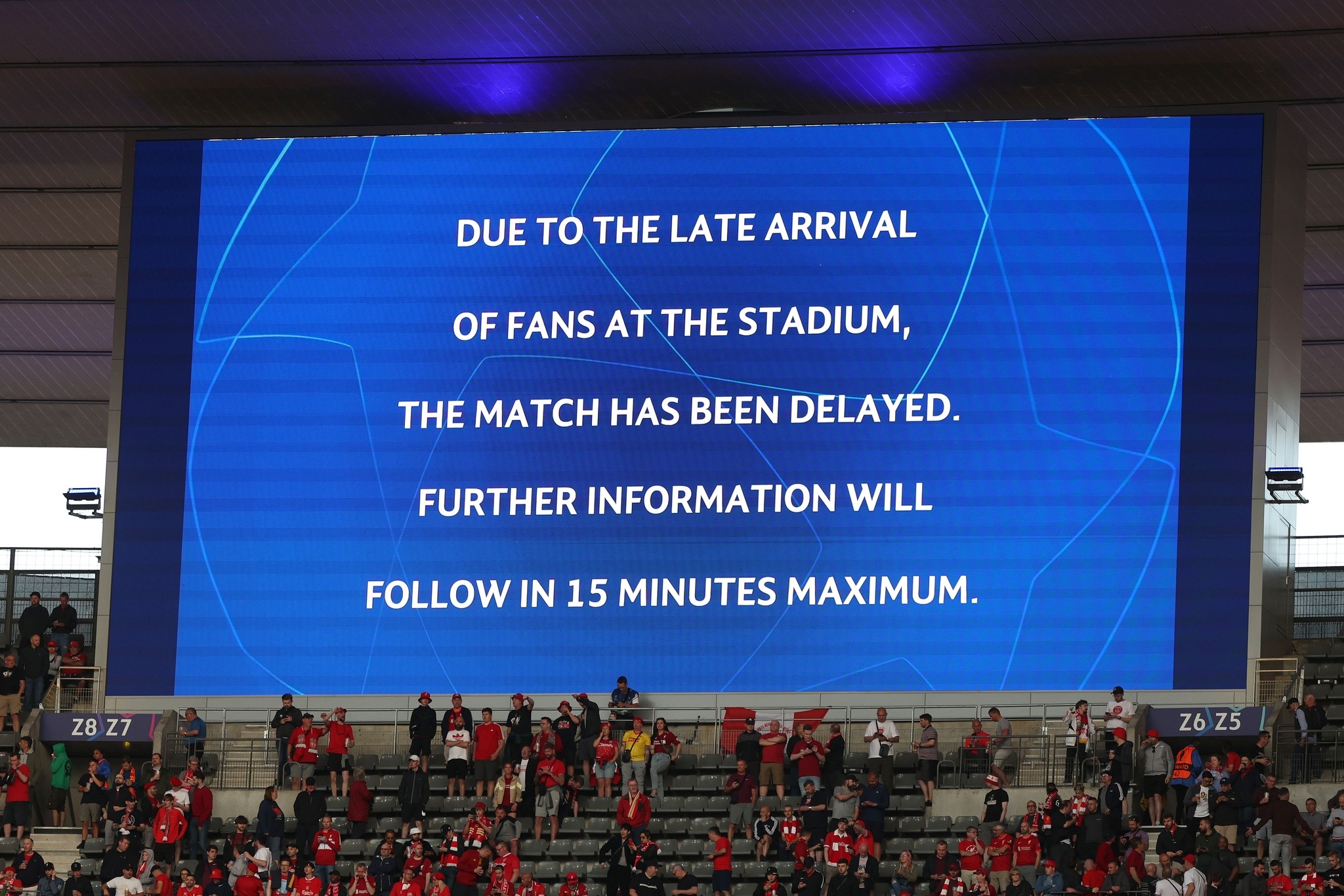 chung ket Champions League bi lui hon 30 phut anh 1