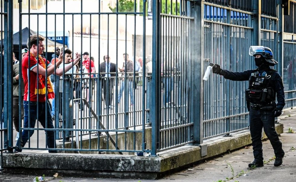 chung ket Champions League bi lui hon 30 phut anh 3