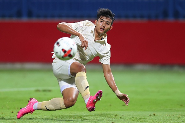 Thanh Binh va dan sao dang xem tai VCK U23 chau A anh 5