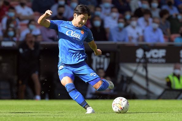 Thanh Binh va dan sao dang xem tai VCK U23 chau A anh 1