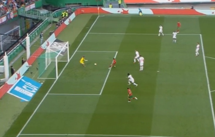 Me cua Ronaldo khoc nuc no khi con trai lap cu dup anh 6