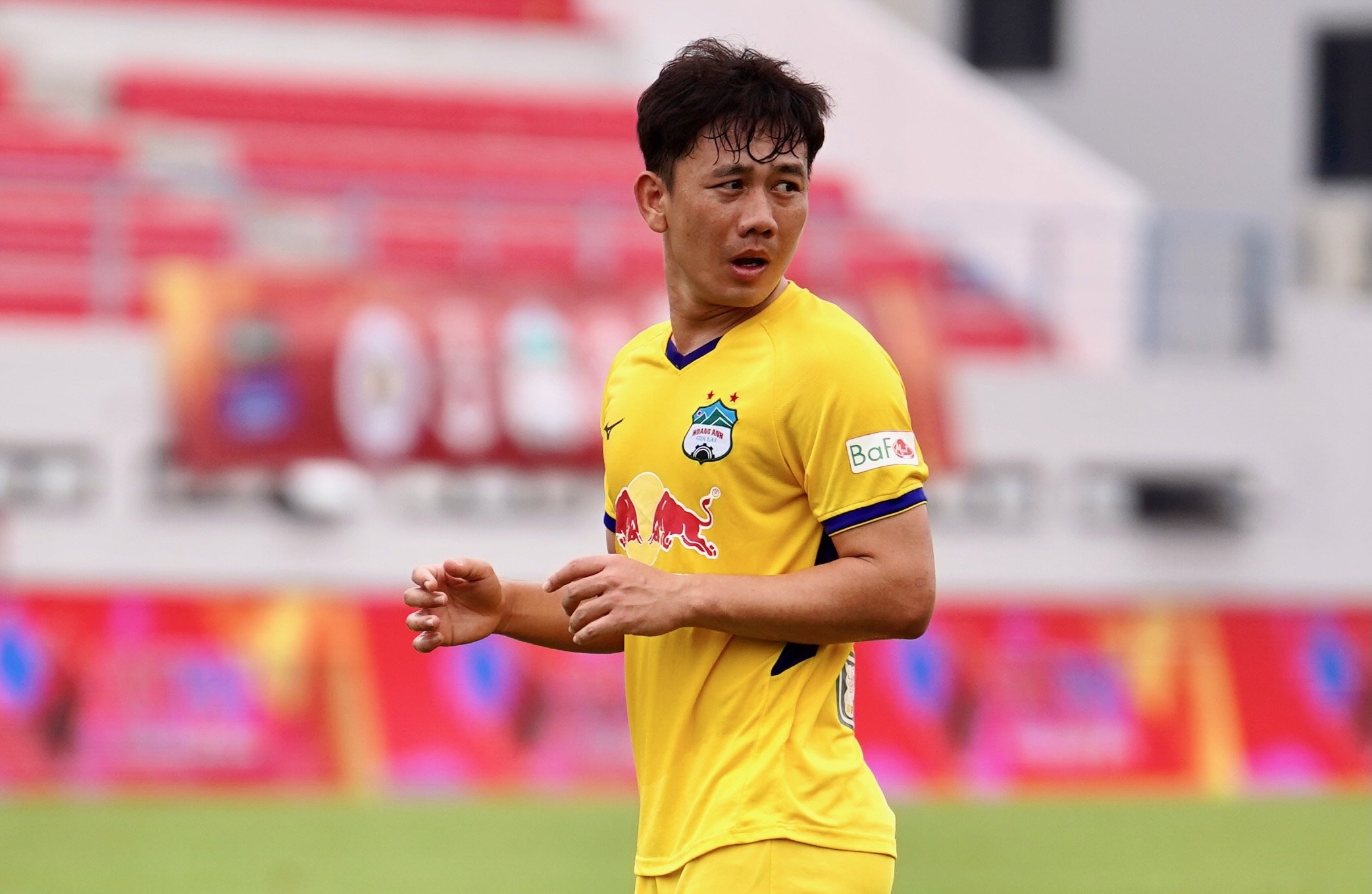 HAGL dau CLB Ha Noi anh 1