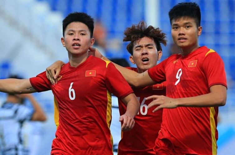 HLV Bae Ji-won: 'U23 Viet Nam khong nen hai long khi hoa Han Quoc' hinh anh