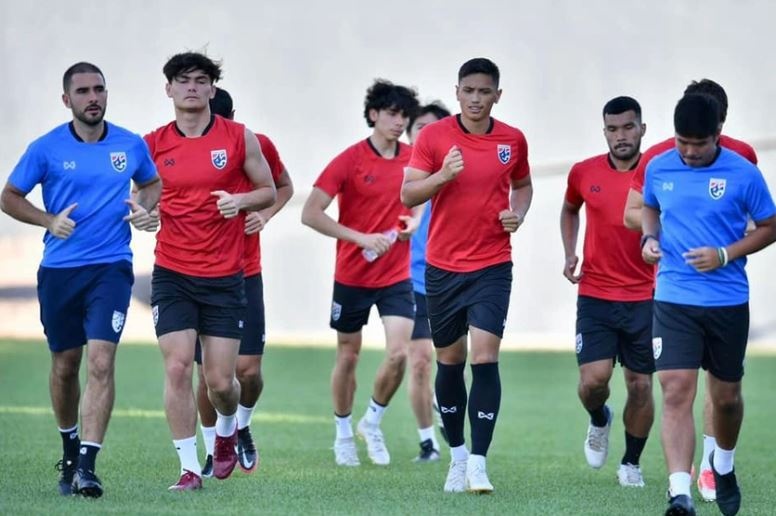 Bao Thai Lan tinh truoc doi thu o tu ket U23 chau A anh 1