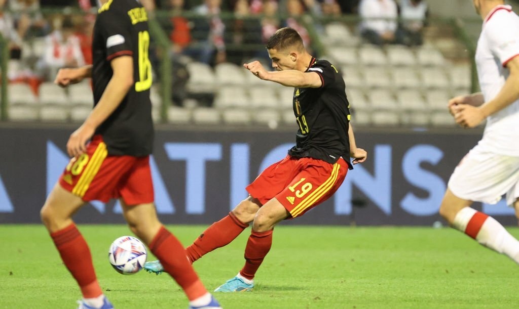 De Bruyne cung dong doi vui dap Ba Lan 6-1 anh 6