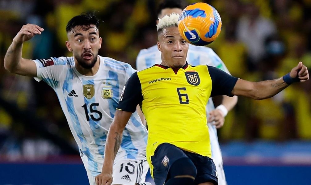 Ecuador che nhao Chile sau khi giu ve du World Cup 2022 hinh anh