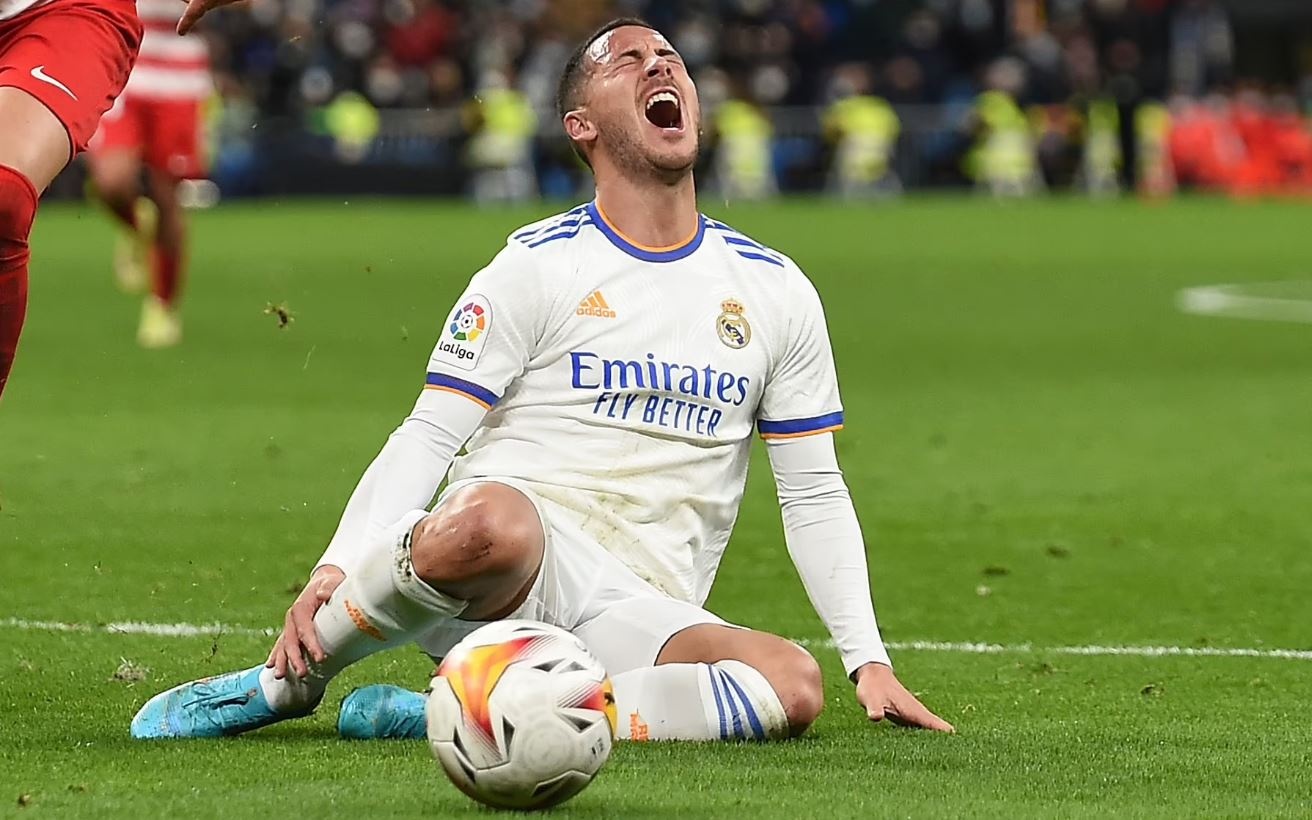 Phong do trai nguoc cua dan tan binh bom tan cap ben Real anh 2