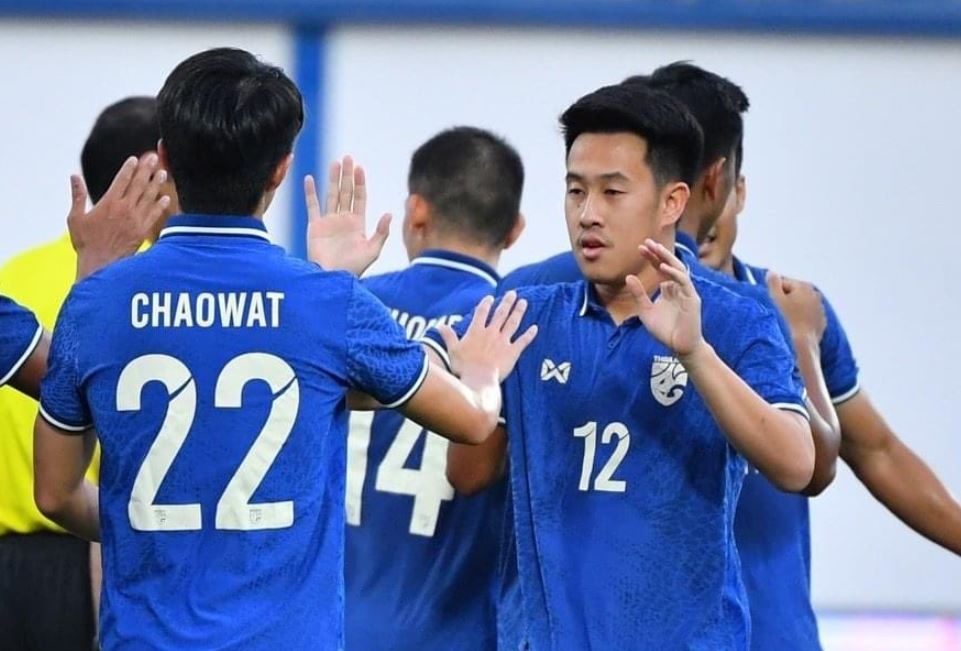 Thai Lan thang lien tiep tai vong loai Asian Cup 2023 hinh anh