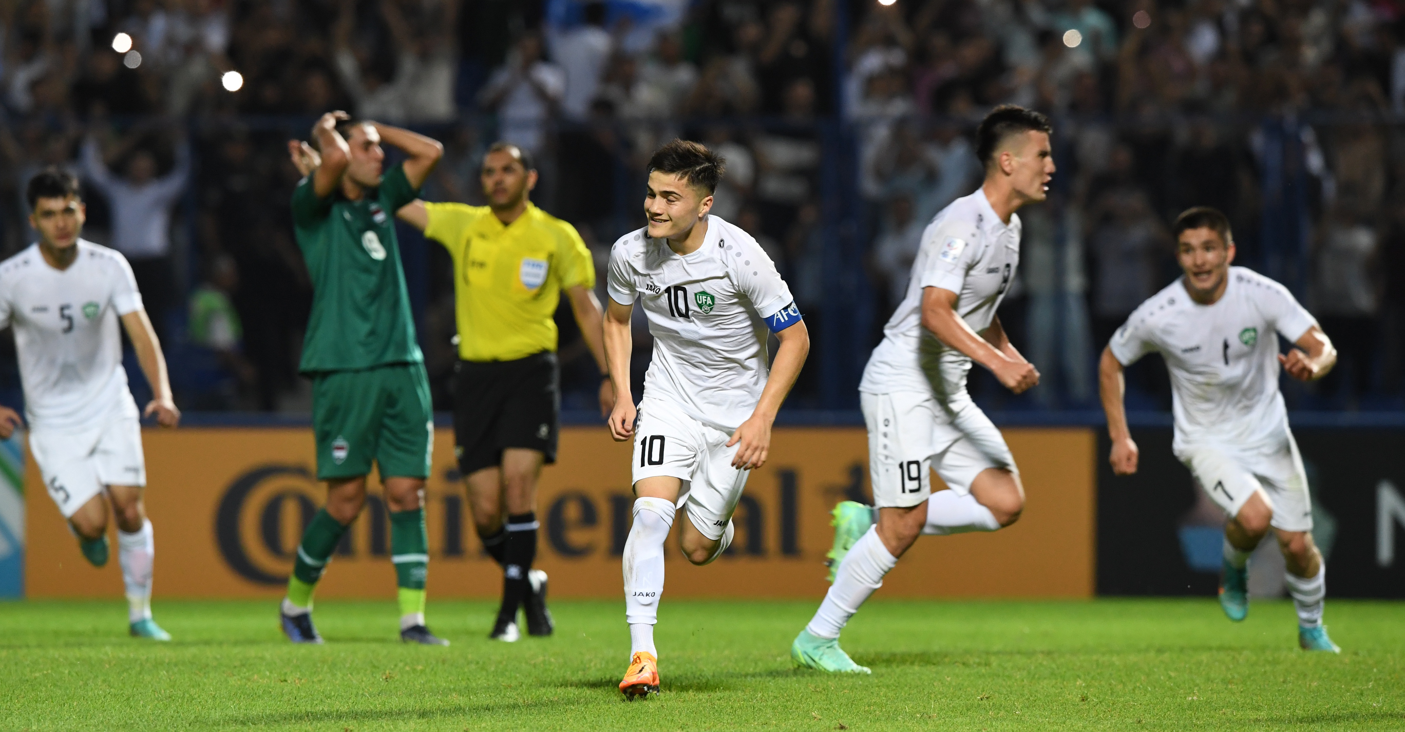 Uzbekistan vao ban ket U23 chau A anh 7