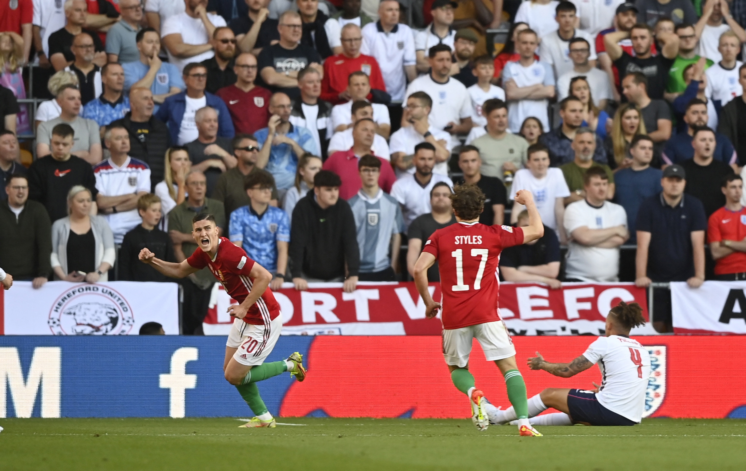 Anh thua Hungary anh 3