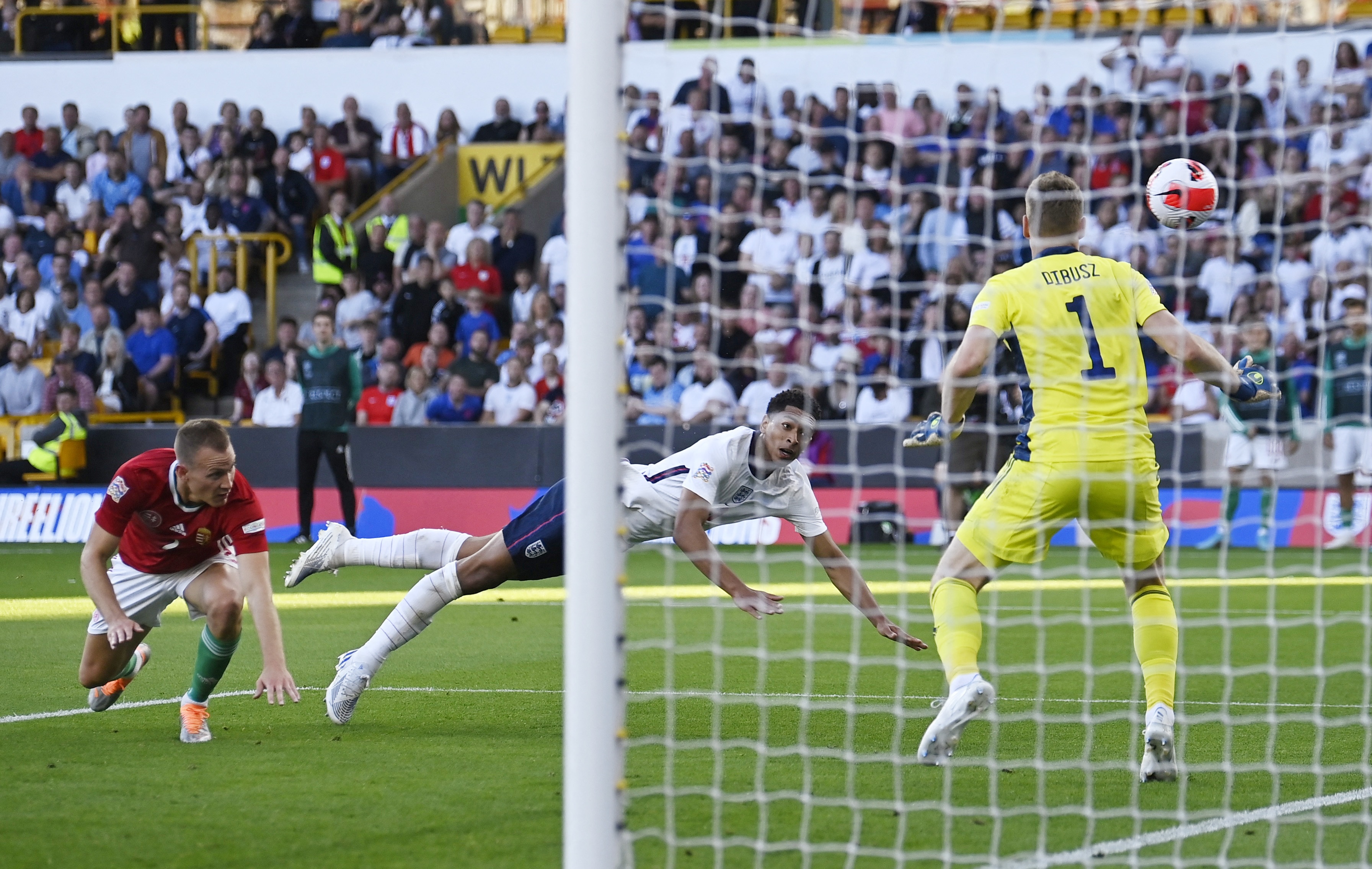 Anh thua Hungary anh 4