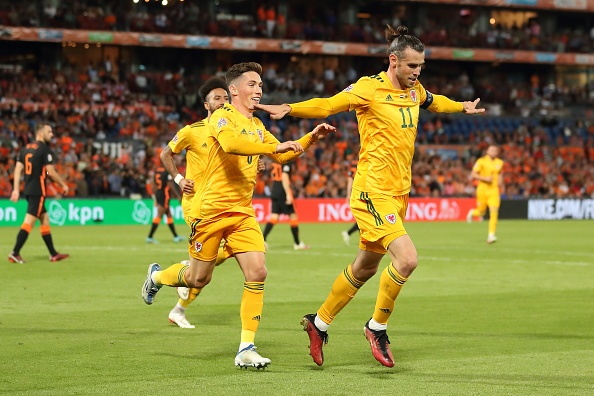 Cuu sao MU ghi ban giup Ha Lan gianh 3 diem o phut 90+3 anh 2