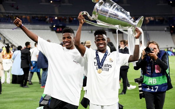 Real troi chan Vinicius bang dieu khoan tri gia 1 ty euro anh 1