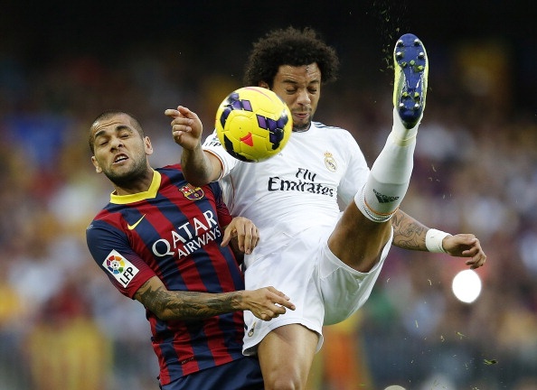 Ronaldo muon chieu mo Marcelo,  Dani Alves anh 1
