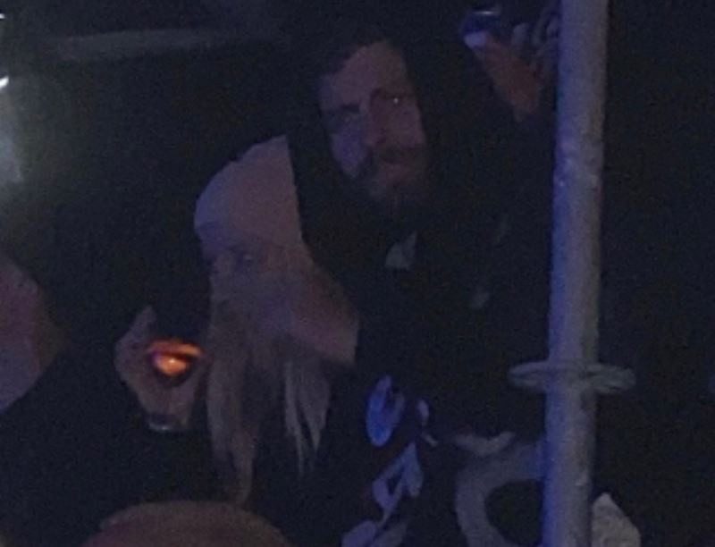 Nu doanh nhan ha he sau khi tung anh Pique cung gai la anh 1