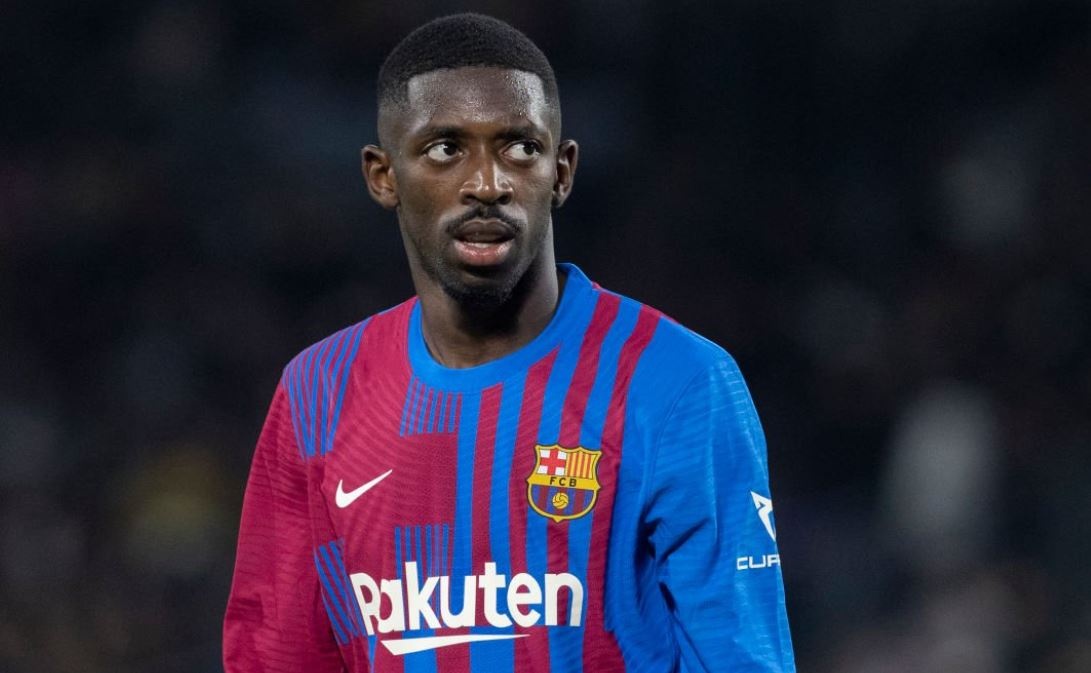 HLV Xavi bat dong voi lanh dao Barca anh 1