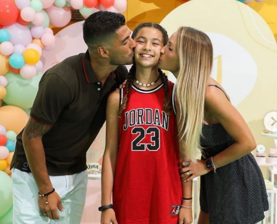 Con gai Luis Suarez tro thanh hien tuong mang xa hoi anh 8