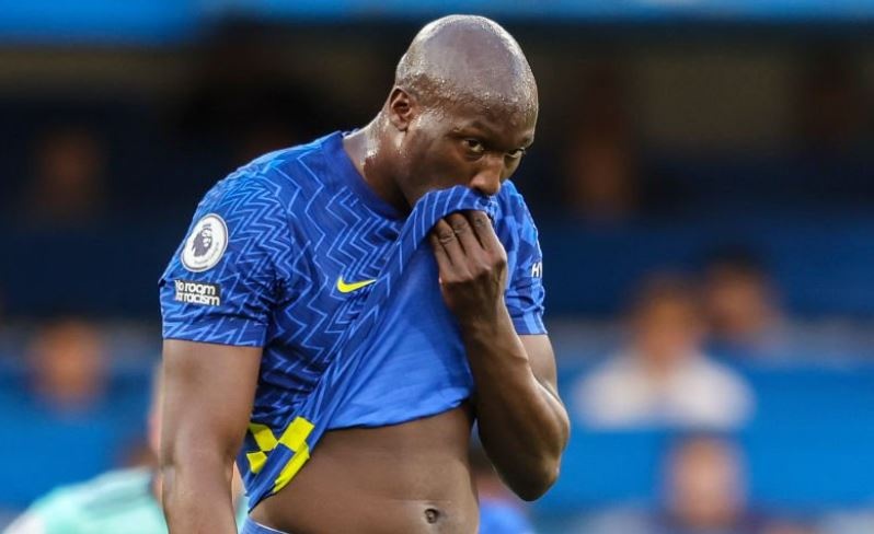 Lukaku roi le khi duoc roi Chelsea hinh anh
