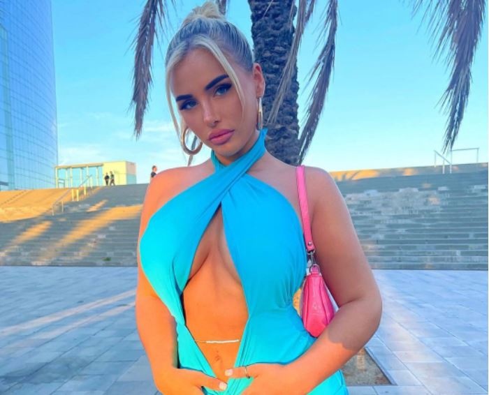 Dan chan dai pha vo hanh phuc gia dinh sao bong da anh 5