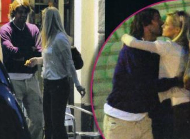 Dan chan dai pha vo hanh phuc gia dinh sao bong da anh 10