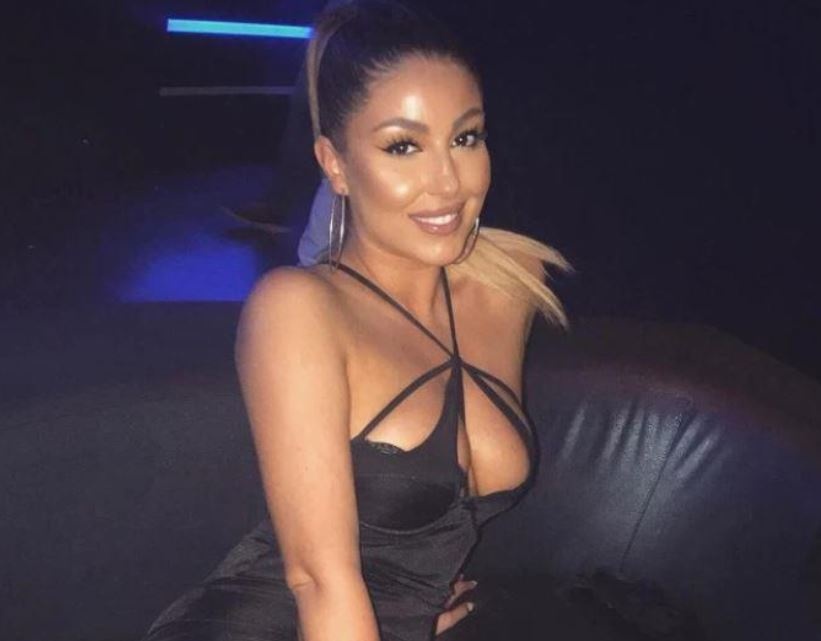 Dan chan dai pha vo hanh phuc gia dinh sao bong da anh 3