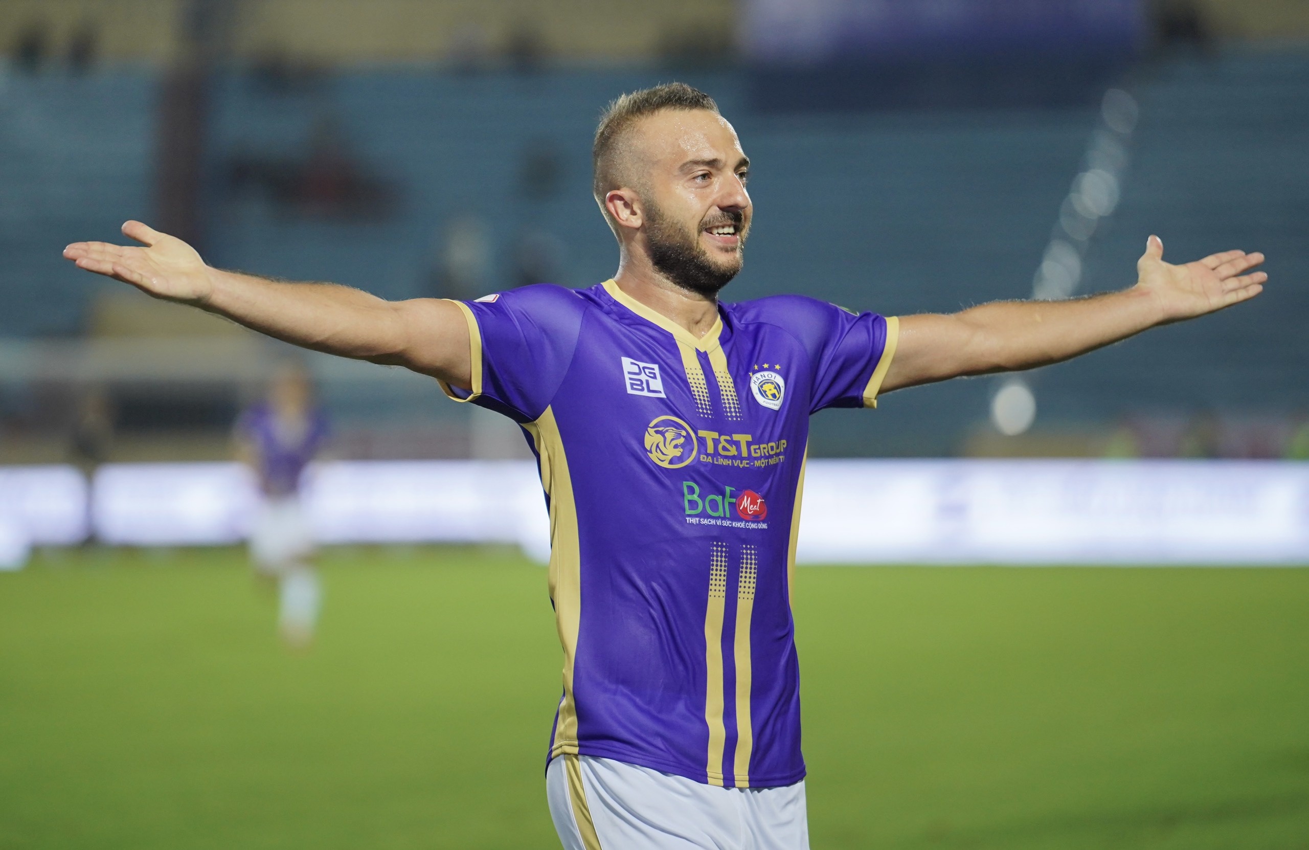 CLB Nam Dinh vs Ha Noi anh 1