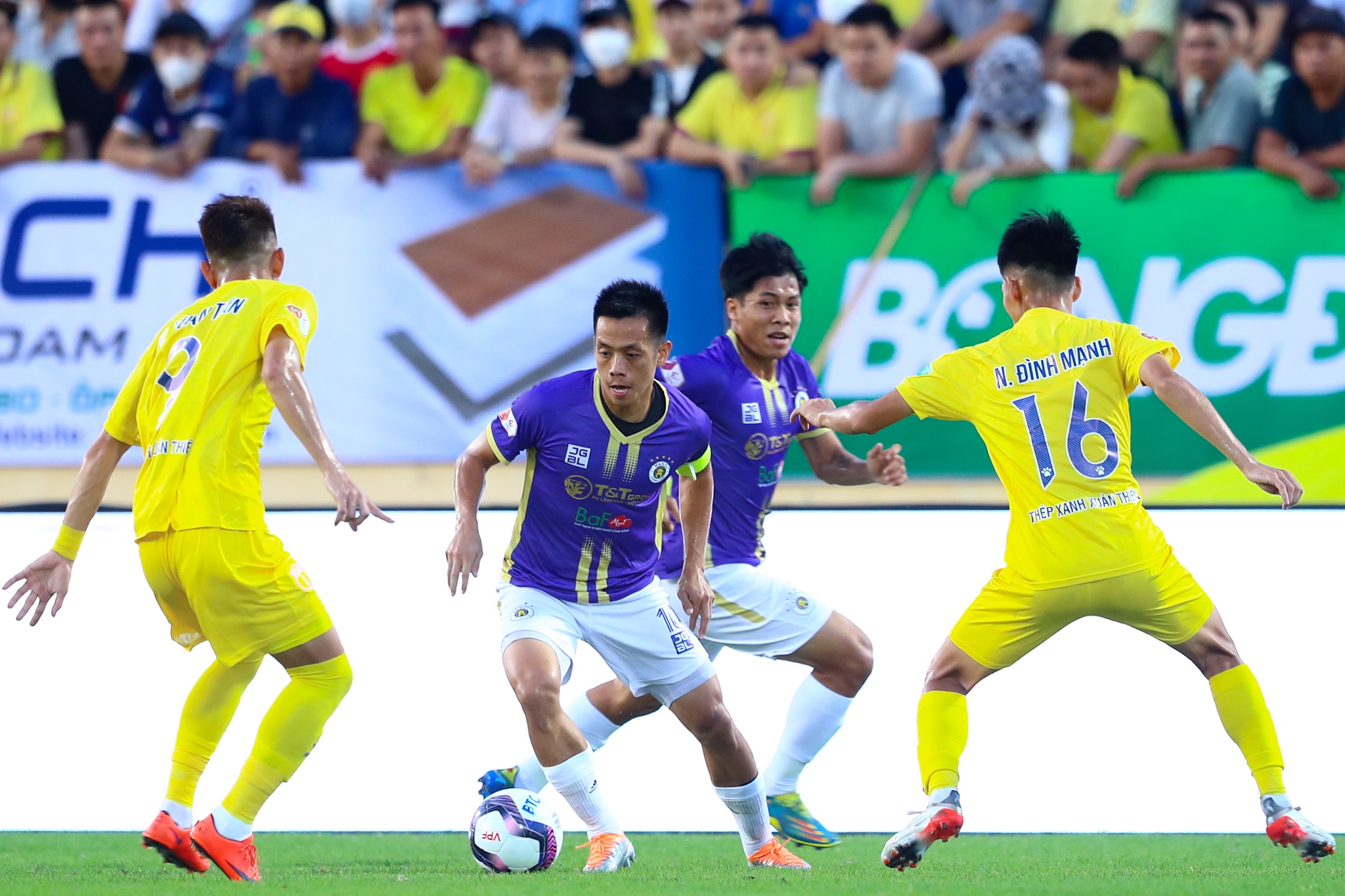 Van Quyet chat vat trong vai tro cau noi anh 2