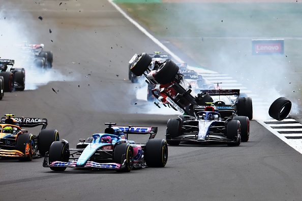 Tay dua Trung Quoc gap nan o giai dua F1 anh 1