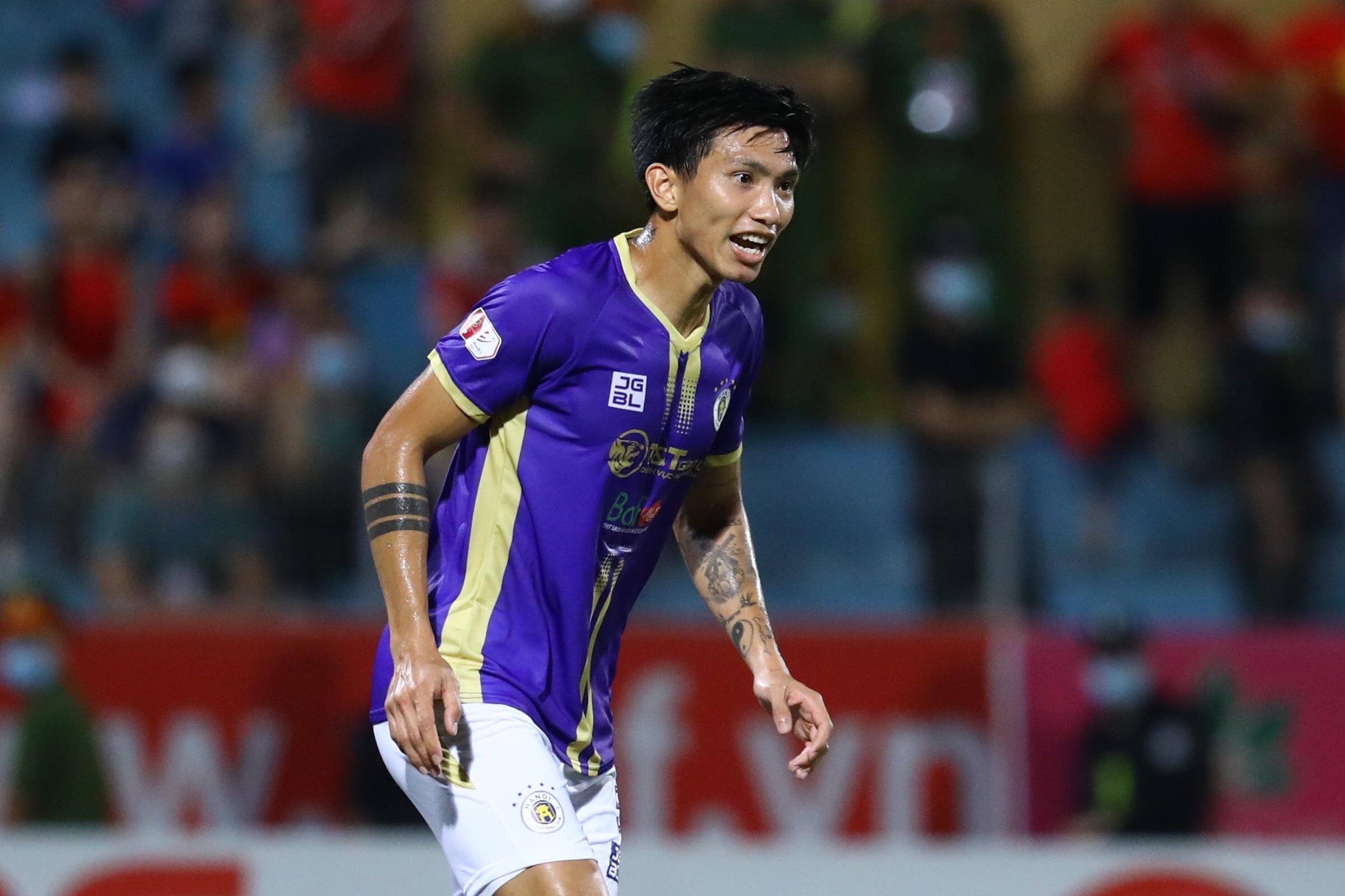 CLB Ha Noi vs Hai Phong anh 1