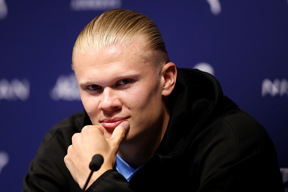 Haaland thach thuc Man United trong le ra mat Man City anh 8