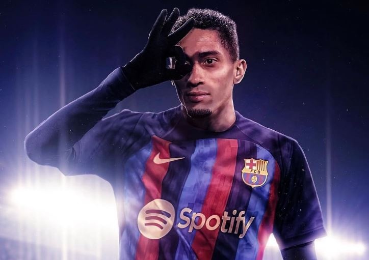 Barca chieu mo thanh cong tan binh gia 67 trieu euro hinh anh