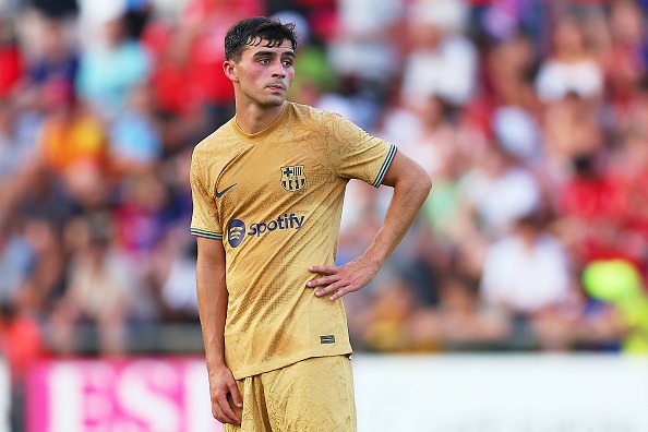 Barca bi doi hang 5 cam hoa 1-1 anh 6