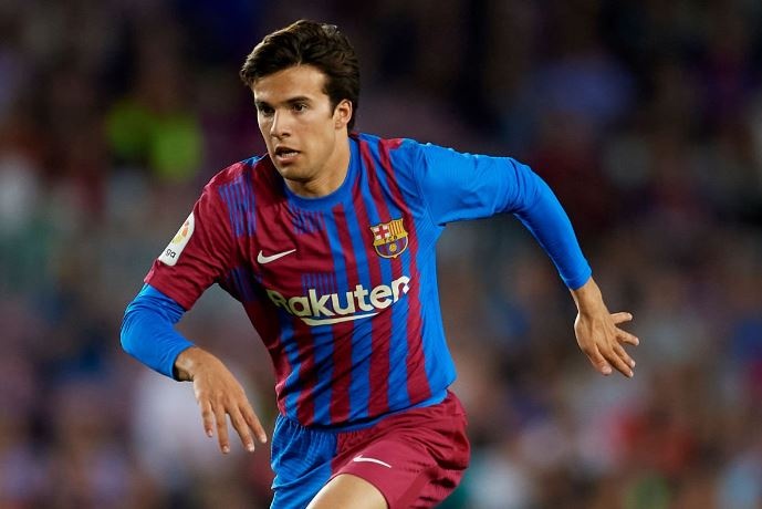 5 cau thu Barca phai tim ben do moi trong he nay hinh anh