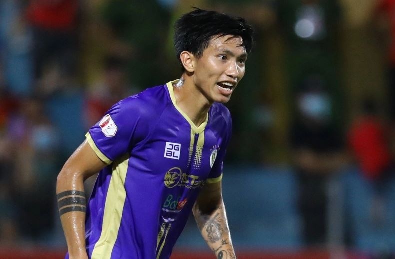 Van Hau choi nang no trong tran thang 3-1 cua CLB Ha Noi hinh anh