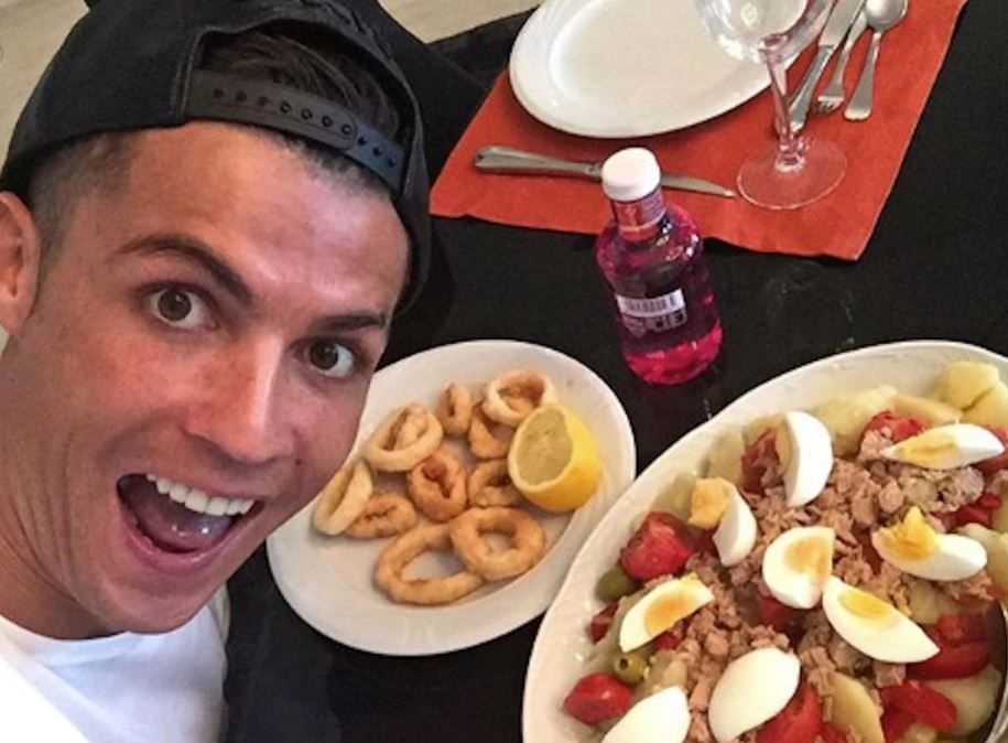 6 bua an cua Ronaldo gom mon gi? hinh anh