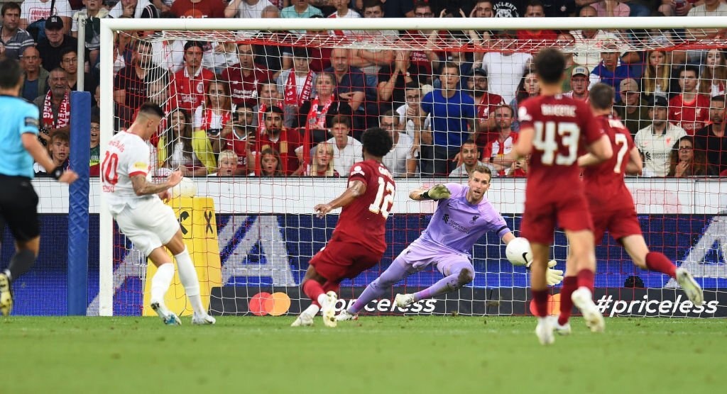 Liverpool thua Salzburg anh 4