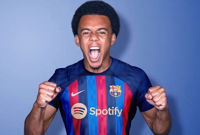 Qua mat Chelsea, Barca don trung ve dat nhat lich su CLB hinh anh