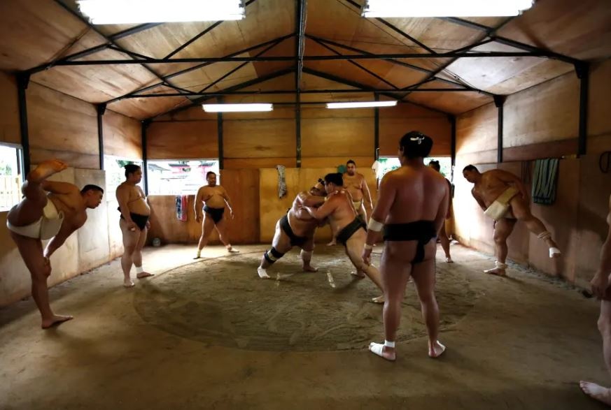 Bua an gap 4 lan nguoi thuong cua vo si Sumo anh 3