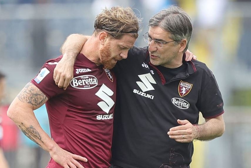 HLV Torino au da voi giam doc the thao cua CLB hinh anh