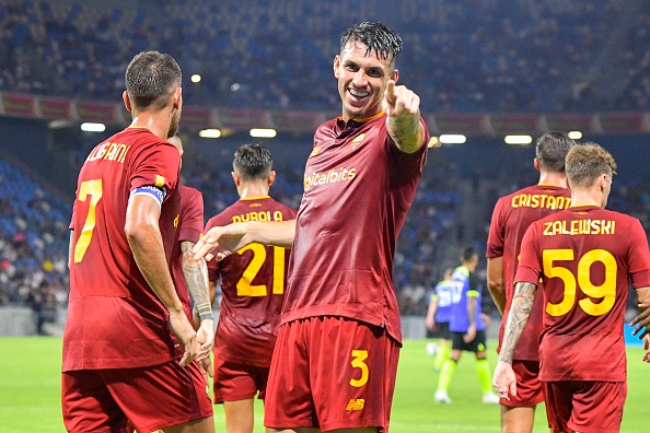 Doi hinh dang so cua Mourinho mua toi anh 11