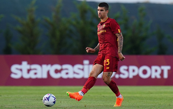 Doi hinh dang so cua Mourinho mua toi anh 9