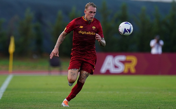 Doi hinh dang so cua Mourinho mua toi anh 8