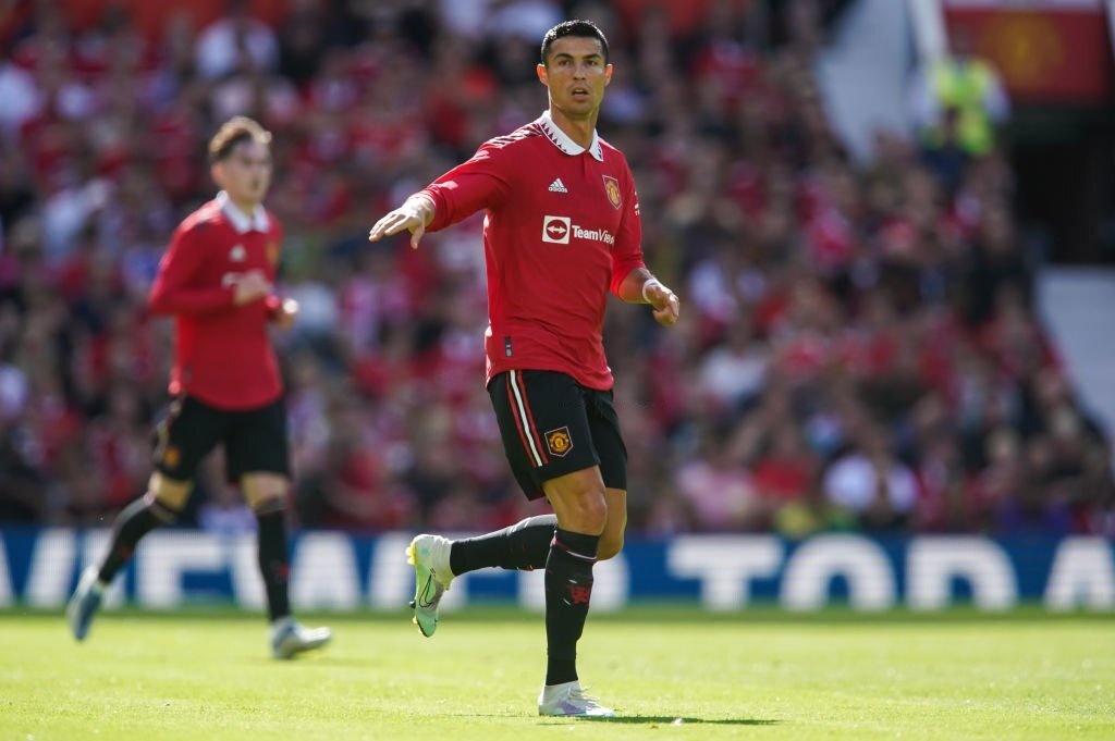 HLV Ten Hag noi cau truoc cau hoi ve Ronaldo anh 1