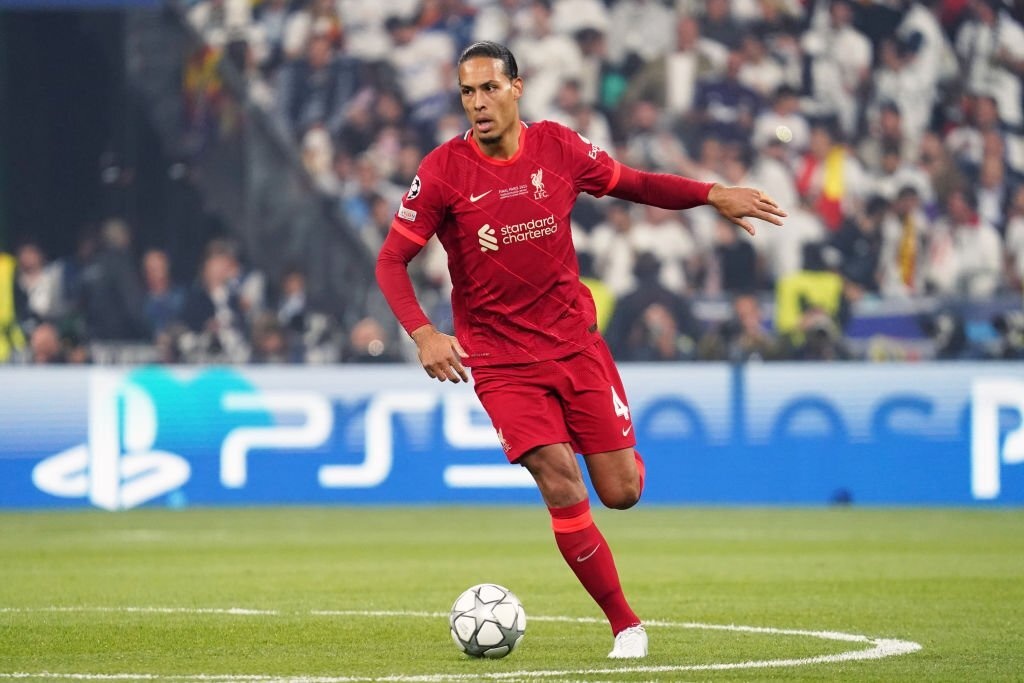 Doi hinh hay nhat lich su Premier League gay tranh cai anh 11