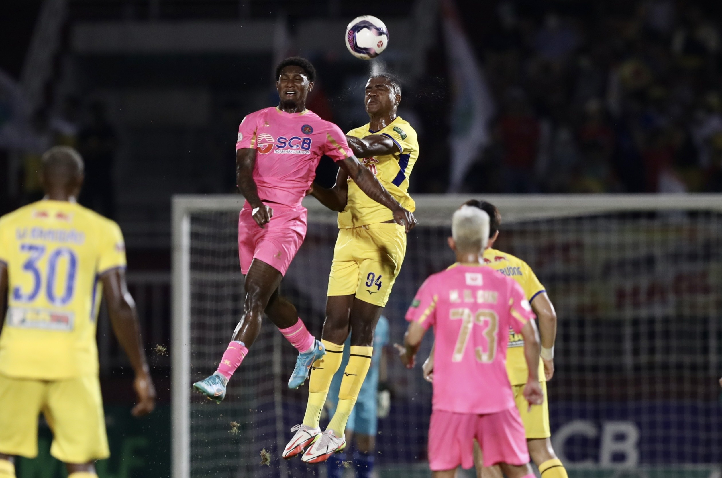 CLB Sai Gon vs HAGL anh 2