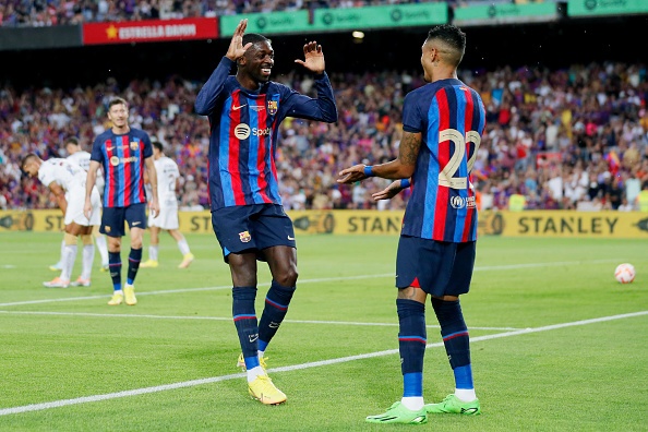 Lewandowski ghi ban va kien tao anh 4