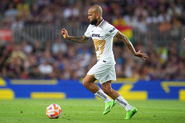 Lewandowski ghi ban va kien tao anh 9