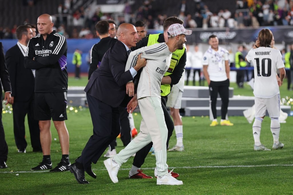 Ancelotti lap them ky luc o cup chau Au anh 8