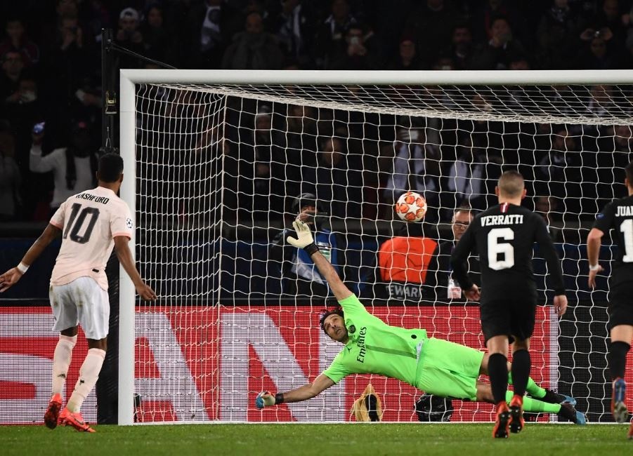 PSG dam phan chieu mo Rashford anh 1