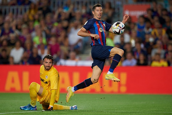 Vallecano pha hong man ra mat cua Lewandowski tai La Liga anh 2